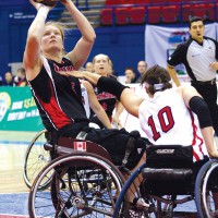 Janet McLachlan Immovesta Dolhpins Basketball Rollstuhl - 5VIER