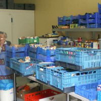 Lebensmittel-Container im Lager der Trierer Tafel - 5VIER