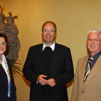 Ackermann mit den beiden neuen Missbrauchsbeauftragten Gisela Lauer und Peter Rütten - 5VIER