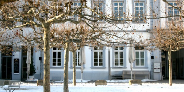 Palais Walderdorff, Dom  - 5VIER
