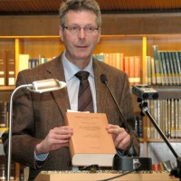 Mit den anschaulichen Erläuterungen von Prof. Dr. Michael Embach über die Digitalisierung historischer Handschriften endete die Vortragsreihe zum Jubiläum der Universität Trier. Foto: Uni Trier - 5VIER