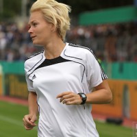 20110730 Eintracht Trier - St. Pauli, Bibiana Steinhaus, Schiri, DFB Pokal, Foto: Anna Lena Bauer - 5VIER