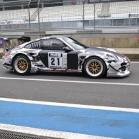 Im Porsche auf der Jagd nach Platzierungen: Ralf Karst. (Foto: Stephen Weber) - 5VIER