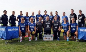 Die Trierer Handballerinnen in ihrer Arbeitsbekleidung. Foto: HBF-info.de