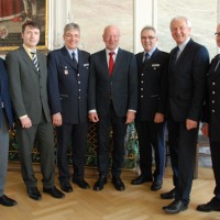 Foto: Polizei Trier. v.l.n.r. Hans Düpre, Lothar Butzen, Rainer Nehren, Lothar Schömann, Franz-Dieter Ankner, Jürgen Schmitt und Edmondo Steri - 5VIER