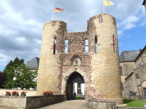 Burg Welschbillig, Torbau
