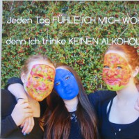 Das Plakat der Schülerinnen des Gymnasiums Konz, Hanna Lacour, Julia Hauer,  Anna Koch, belegte in RLP den 2. Platz. Foto: Polizei Trier - 5VIER