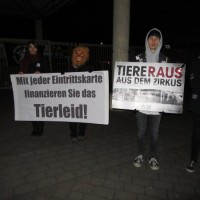 Demonstration gegen den Circus - PETA ZWEI Streatteam