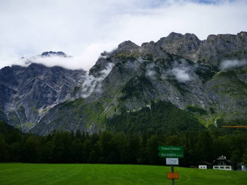 #8Freunde wandern zum dritten Mal für nestwärme e.V. über die Alpen – Anreise und Tag 1