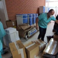 Die Bolivienpartnerschaft des Bistums hat Beatmungsgeräte nach Bolivien gesendet. Bildquelle: Bistum Trier