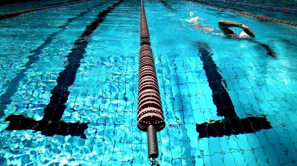 Die Schwimmer waren begesitert, wieder an Wettbewerben teilzunehmen. Foto: Pexels.