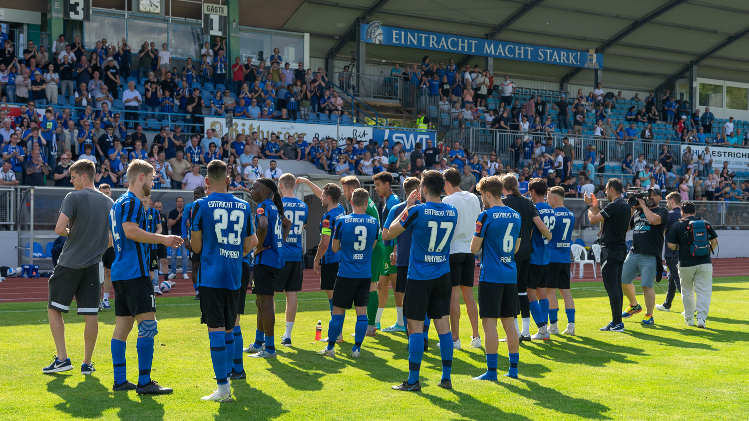 Eintracht Trier beim Saisonfinale. Foto: Frederik Herrmann - 5vier.de