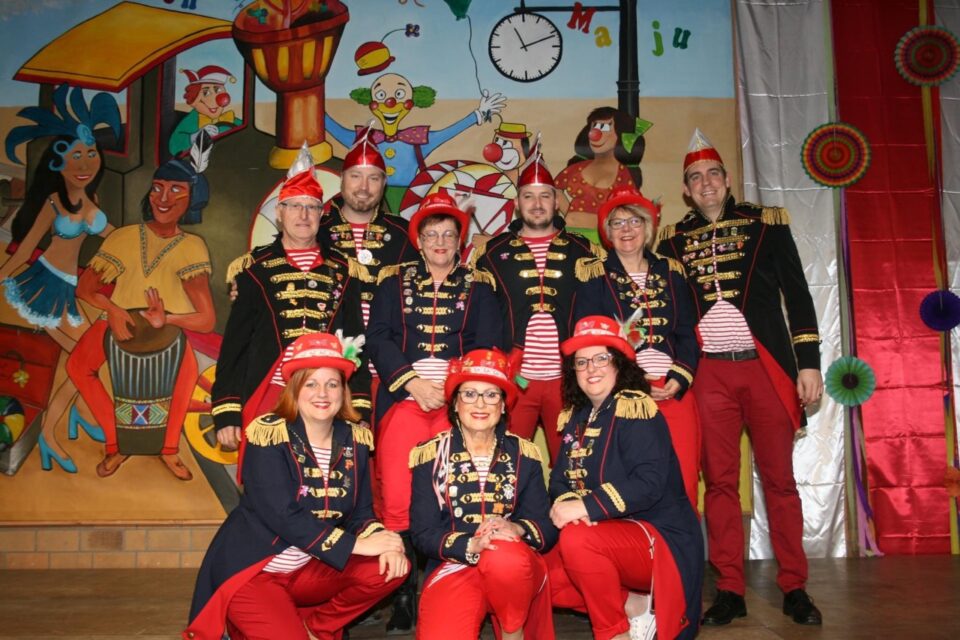Der Karnevalsverein Longkamp-Kommen veranstaltete am 04.02.2023 wieder seine traditionelle Kappensitzung. Foto: KV Longkamp-Kommen