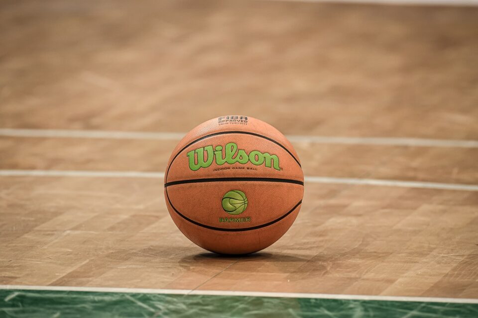 Das Bild zeigt einen Baskettball. Foto: RÖMERSTROM Gladiators Trier