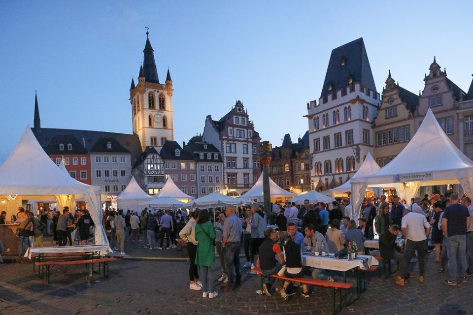 Wine in the City auf dem Hauptmarkt, Foto: Helmut Thewalt - CIT