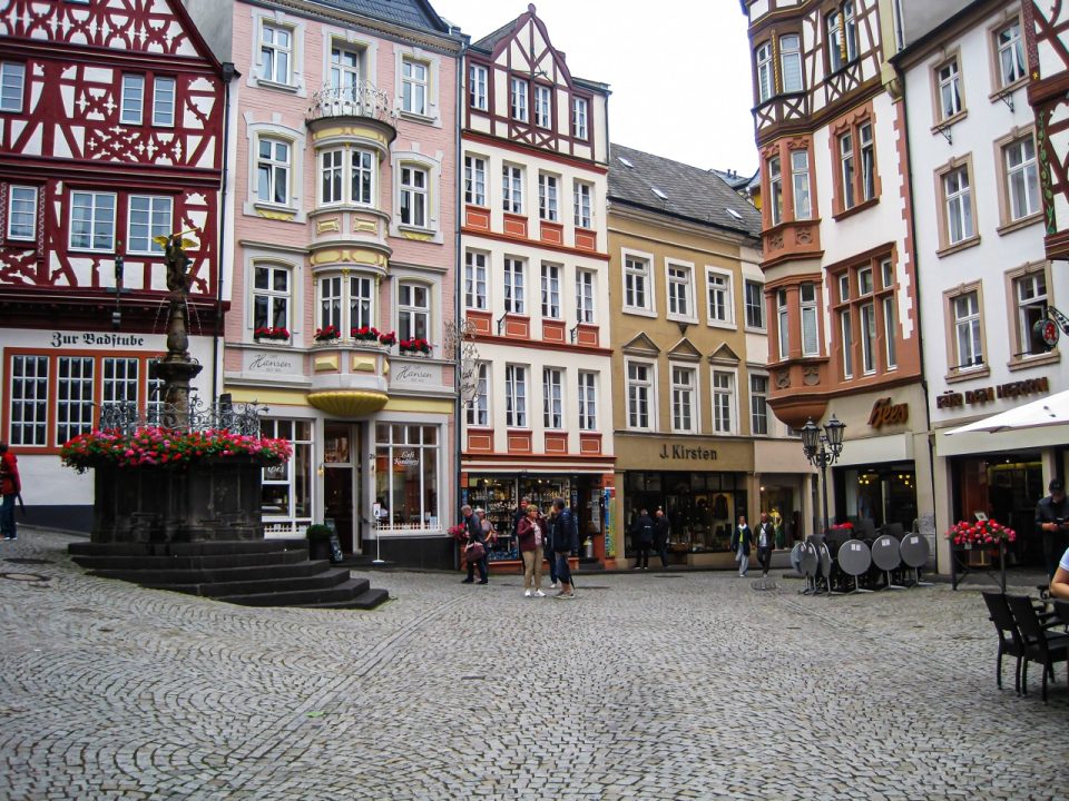 Der historische Marktplatz in Bernkastel-Kues. Foto: 5vier.de/Anna-Lena Hees