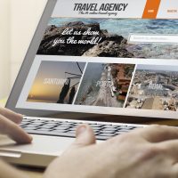 Verbraucherzentrale warnt vor Online Reisebuchungen - Online,Travel,Concept:,Man,Using,A,Laptop,With,Travel,Agency - Foto: Shutterstock