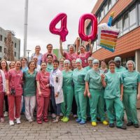 Eine starke Teamleistung – Die Kinderchirurgie im Klinikum Mutterhaus wird 40 Jahre alt. Foto: Klinikum Mutterhaus der Borromäerinnen